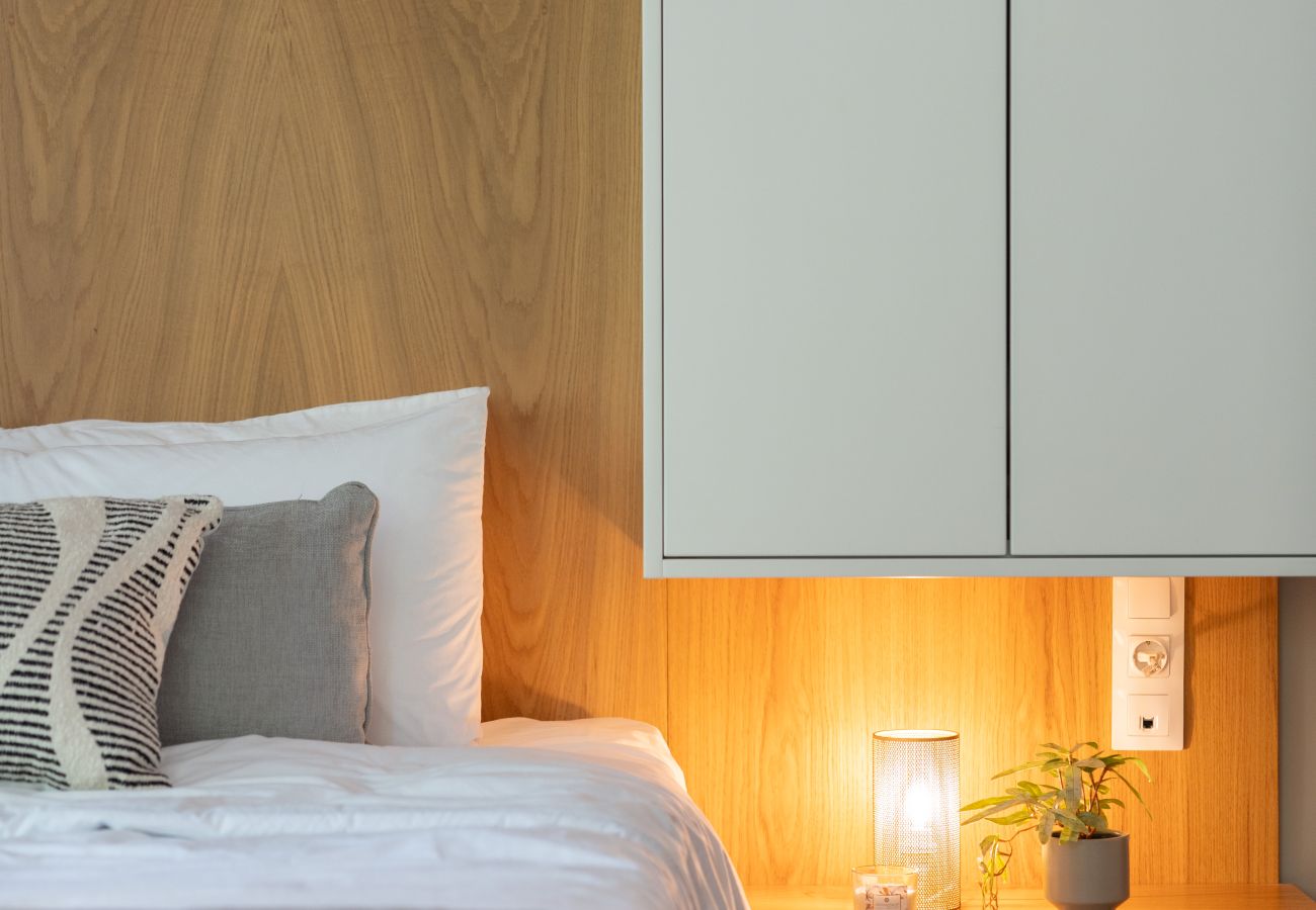Studio in Athens - Bright Studio in Exarchia with Gym & Laundry