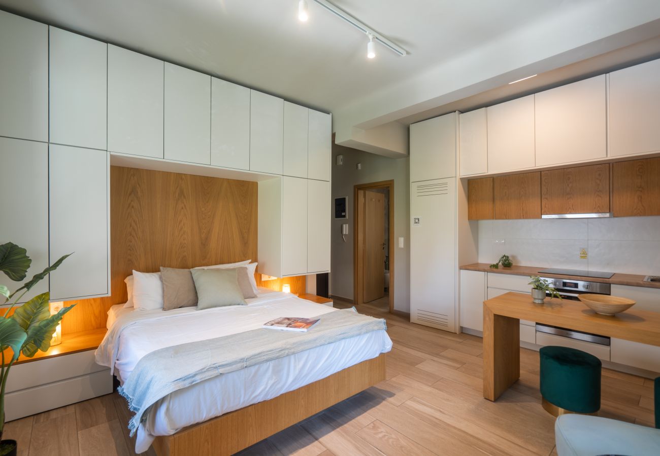 Studio in Athens - Modern Studio in Exarchia with Gym & Laundry