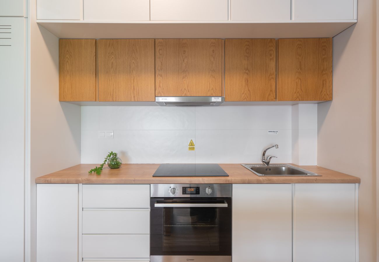Studio in Athens - Modern Studio in Exarchia with Gym & Laundry