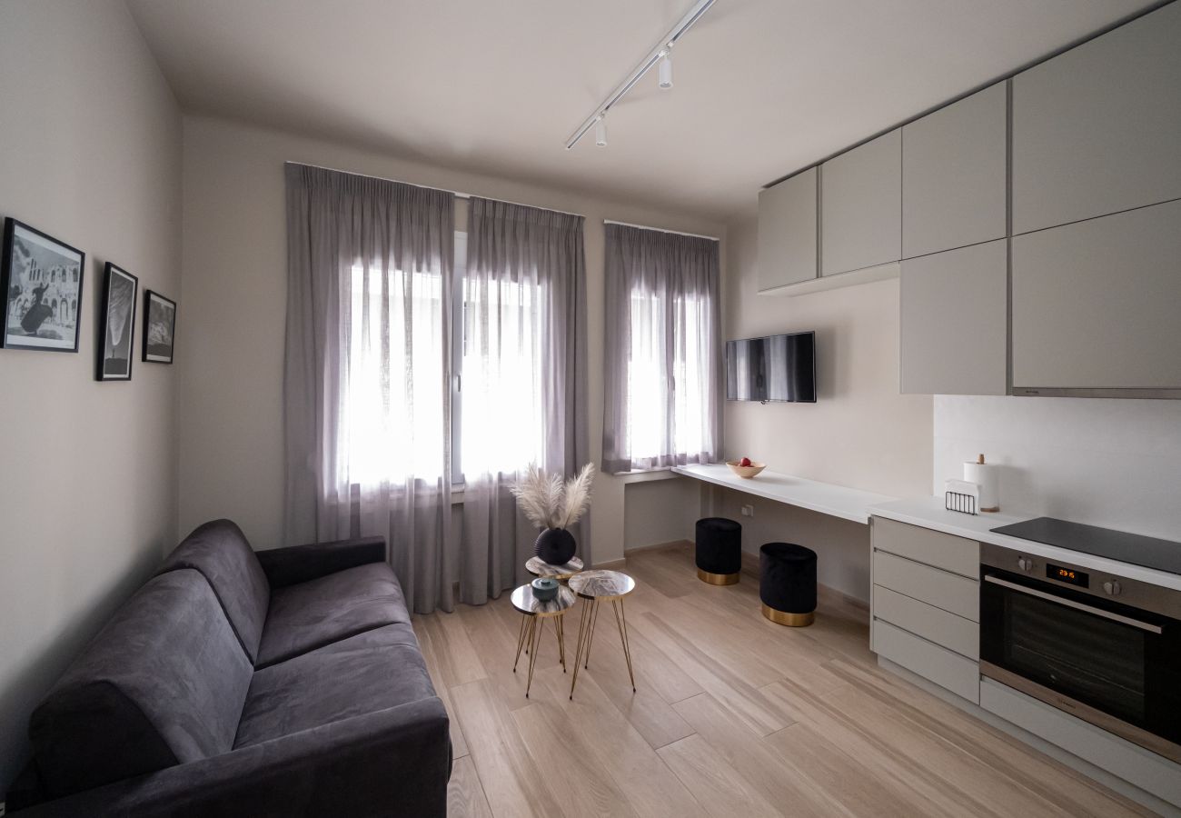 Apartment in Athens - Spacious Apartment in Kolonaki with Gym & Laundry