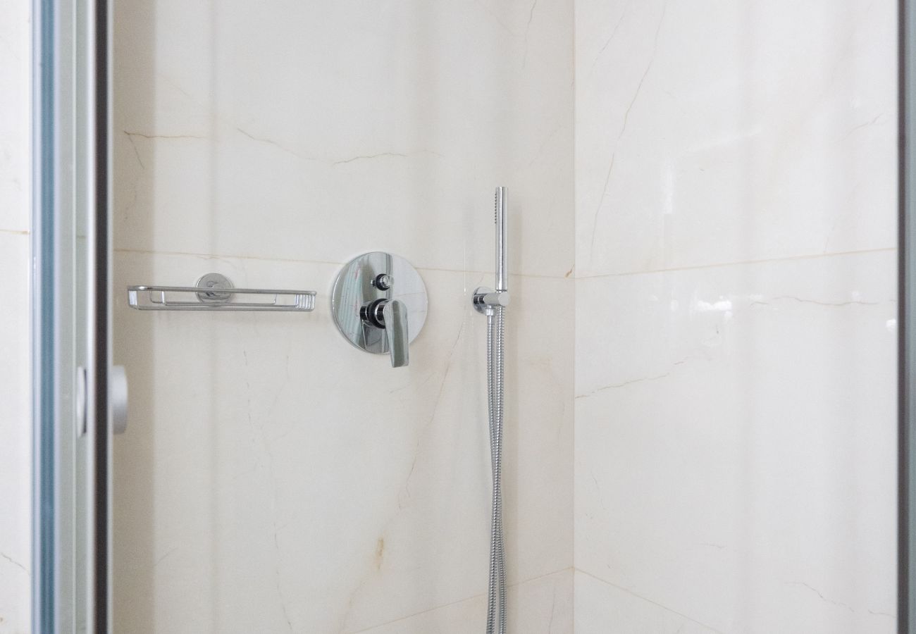 Studio in Athens - Lovely Studio in Exarchia, Laundry room, wifi