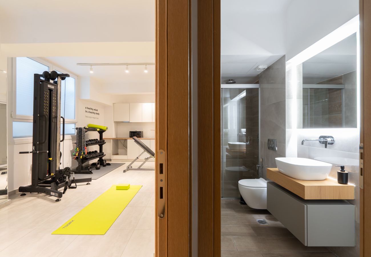 Studio in Athens - Lovely Studio in Exarchia, Laundry room, wifi