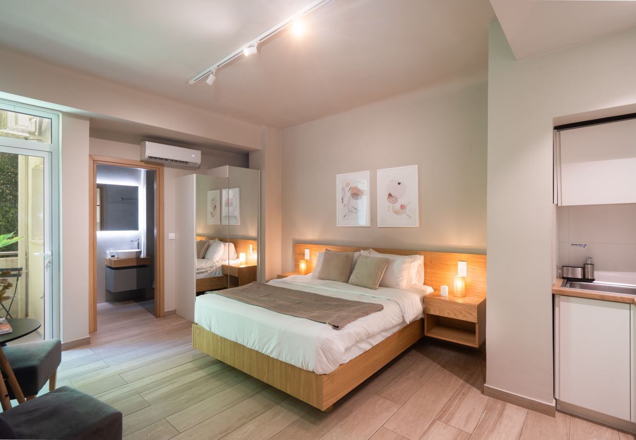 Studio in Athens - Studio with Cozy Balcony & Gym in Exarchia