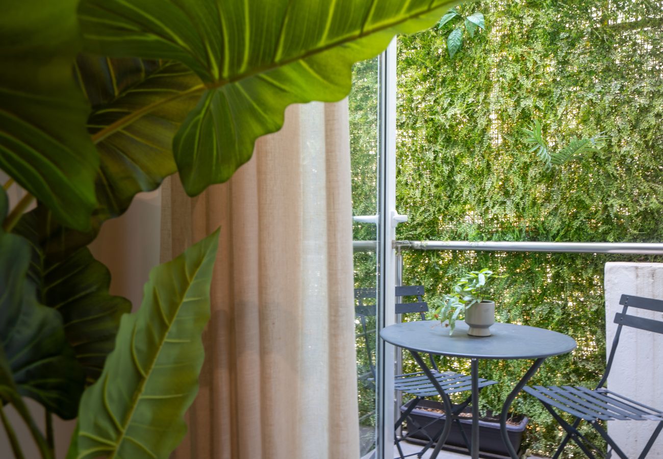 Studio in Athens - Studio with Cozy Balcony & Gym in Exarchia