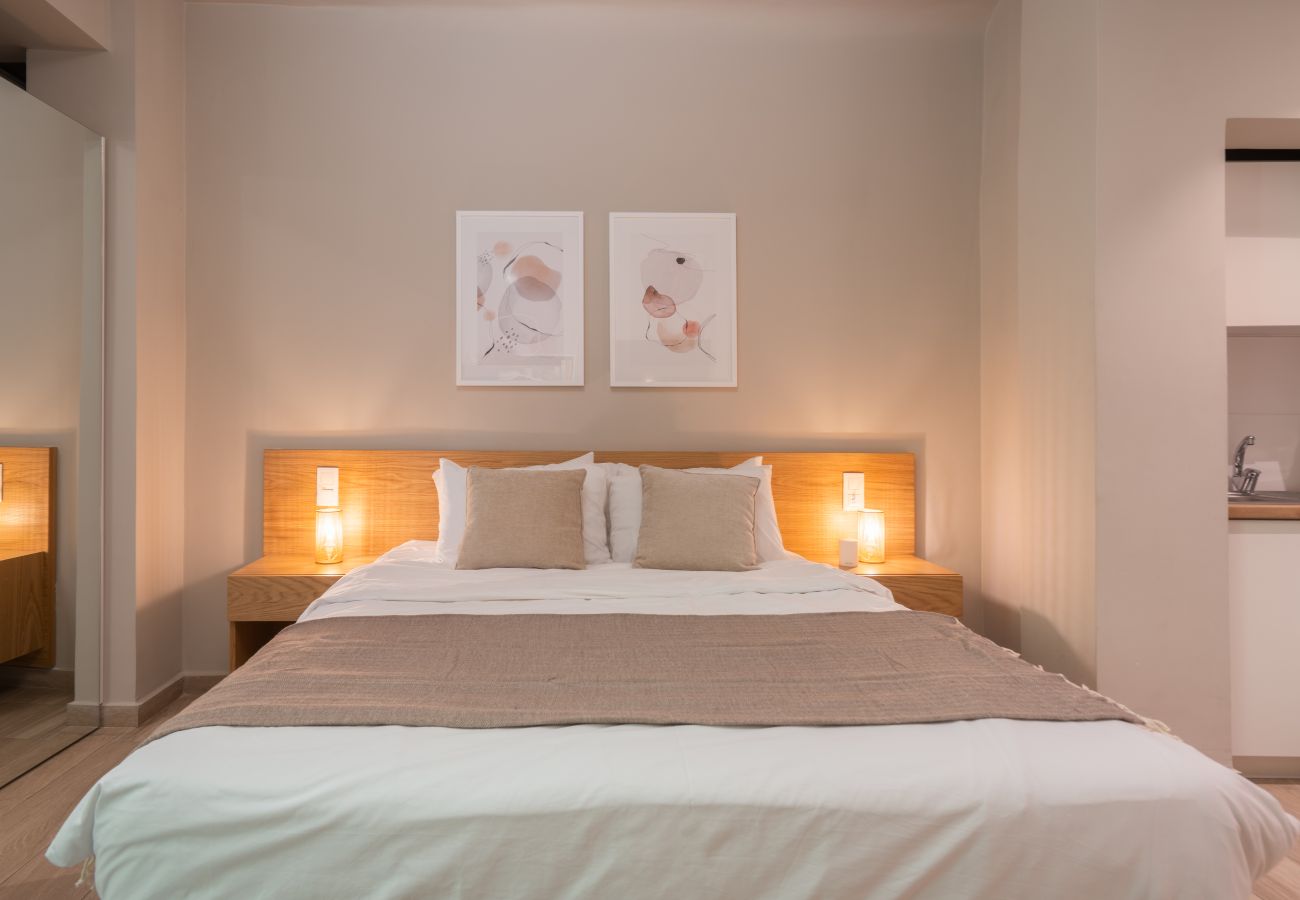 Studio in Athens - Studio with Cozy Balcony & Gym in Exarchia