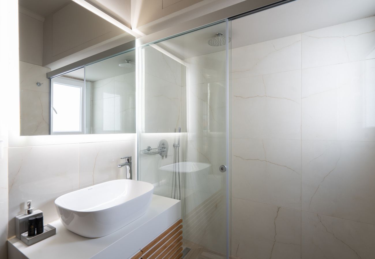 Apartment in Athens - Modern Apartment in Relaxing Exarchia with Gym