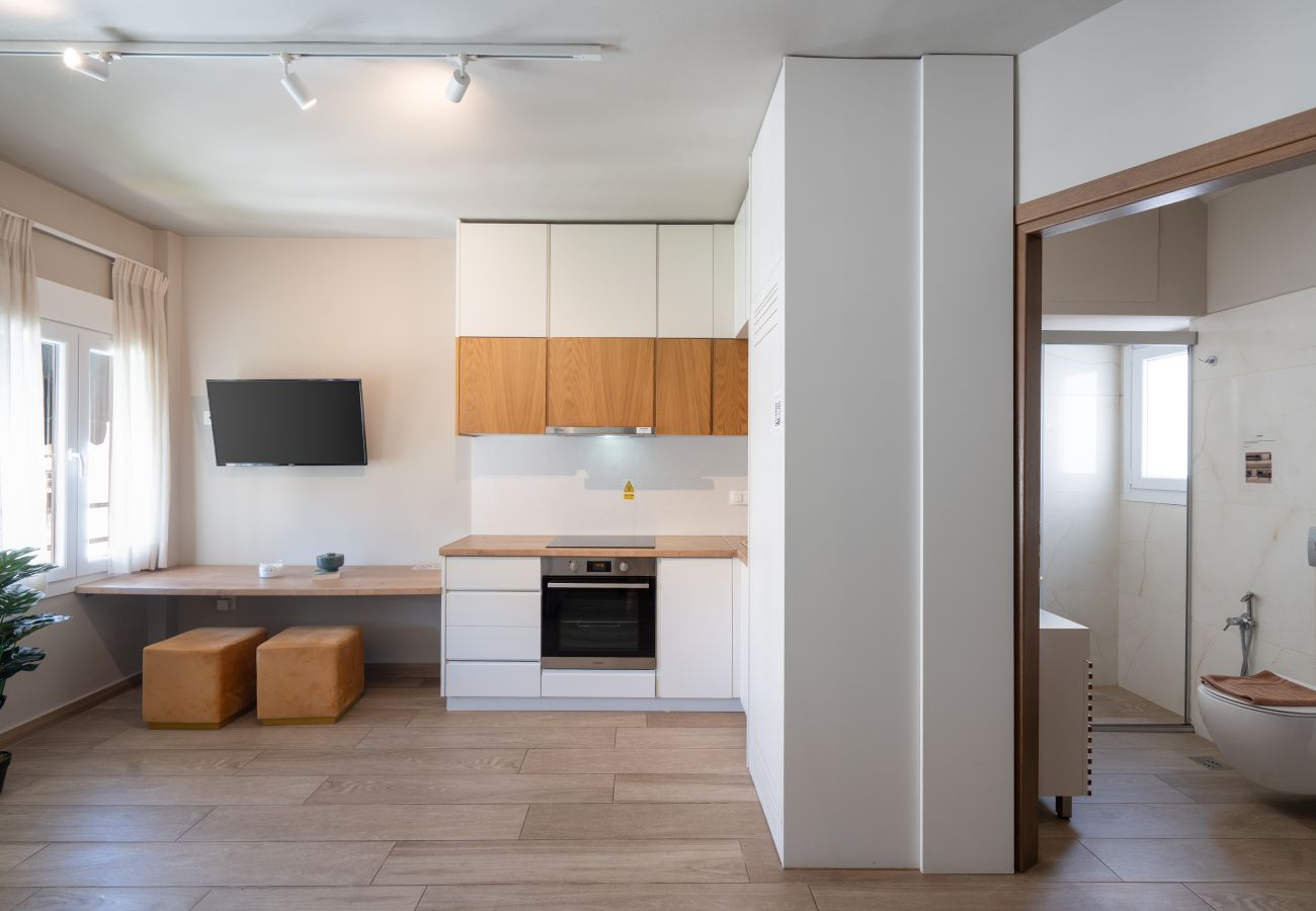 Apartment in Athens - Modern Apartment in Relaxing Exarchia with Gym