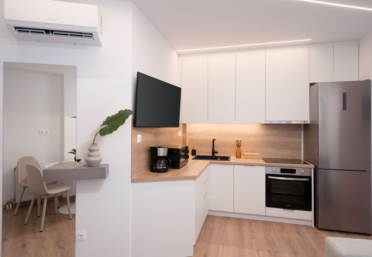 Apartment in Athens - *Kosmos Residence* Luxury Stay in Athens