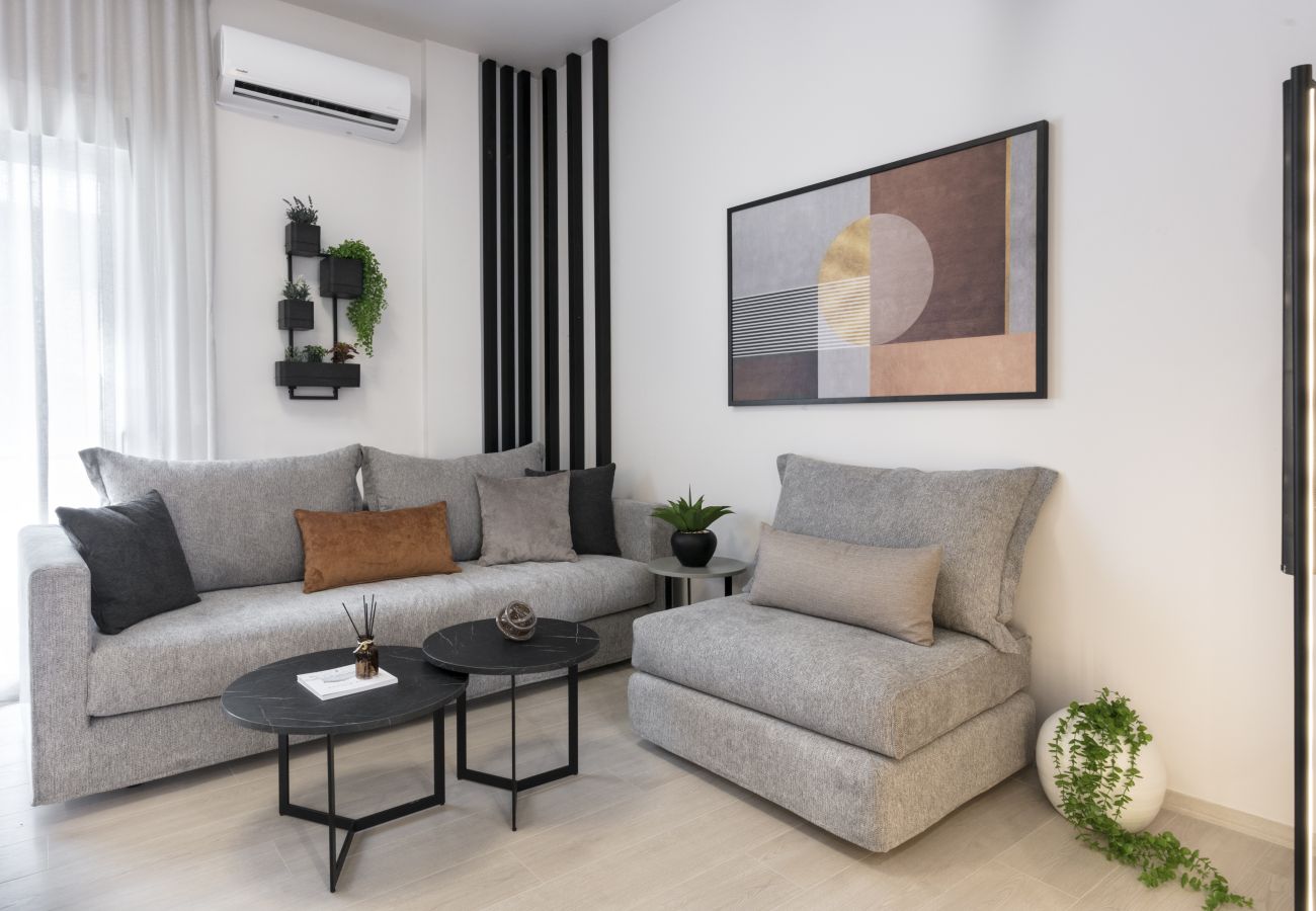 Apartment in Athens - Luxury & Premium Apartment with Balcony in Athens