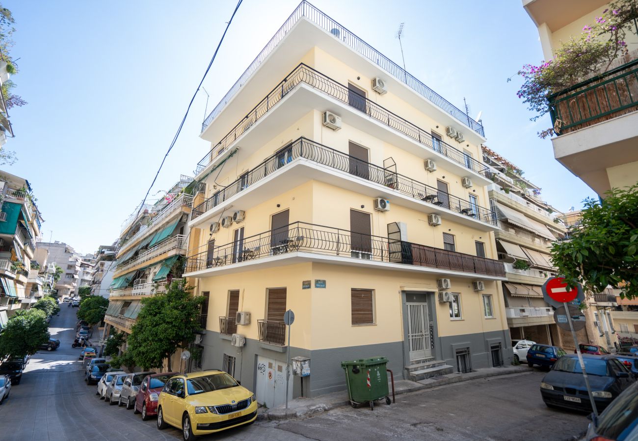 Apartment in Vyronas - Luxury & Premium Apartment with Balcony in Athens