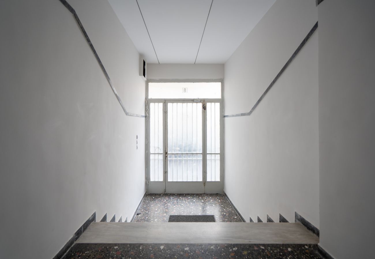 Apartment in Vyronas - Luxury & Premium Apartment with Balcony in Athens