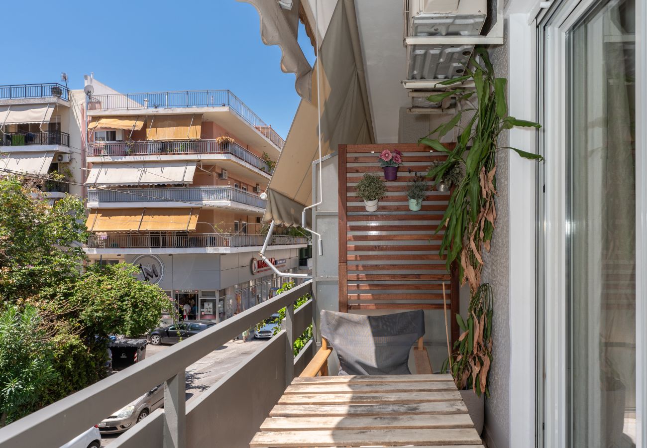 Apartment in Athens - Modern Apartment in Thiseio with Balcony