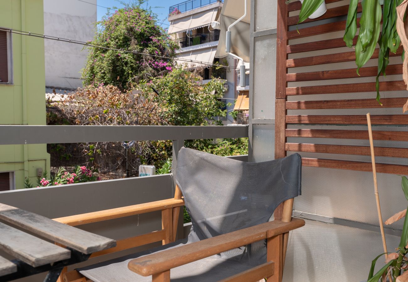 Apartment in Athens - Modern Apartment in Thiseio with Balcony