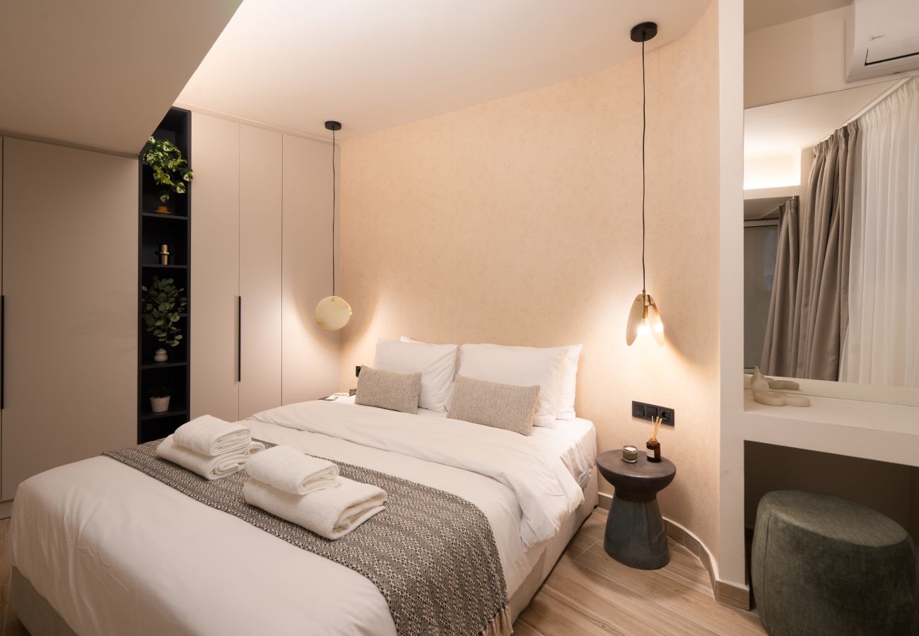 Apartment in Zografou - Cozy & Chic Stay with Private Backyard Near Metro