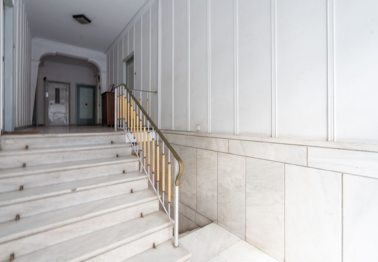 Apartment in Zografou - Cozy & Chic Stay with Private Backyard Near Metro