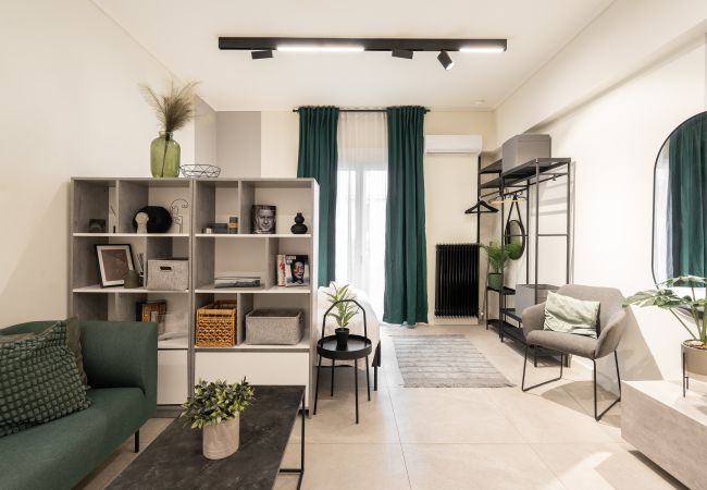 Studio in Athens - Modern Studio Near the National Gallery in Athens.