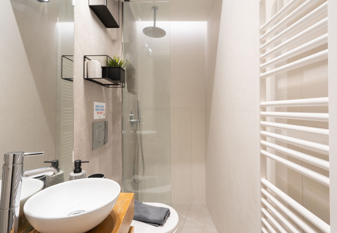 Studio in Athens - Modern Studio Near the National Gallery in Athens.