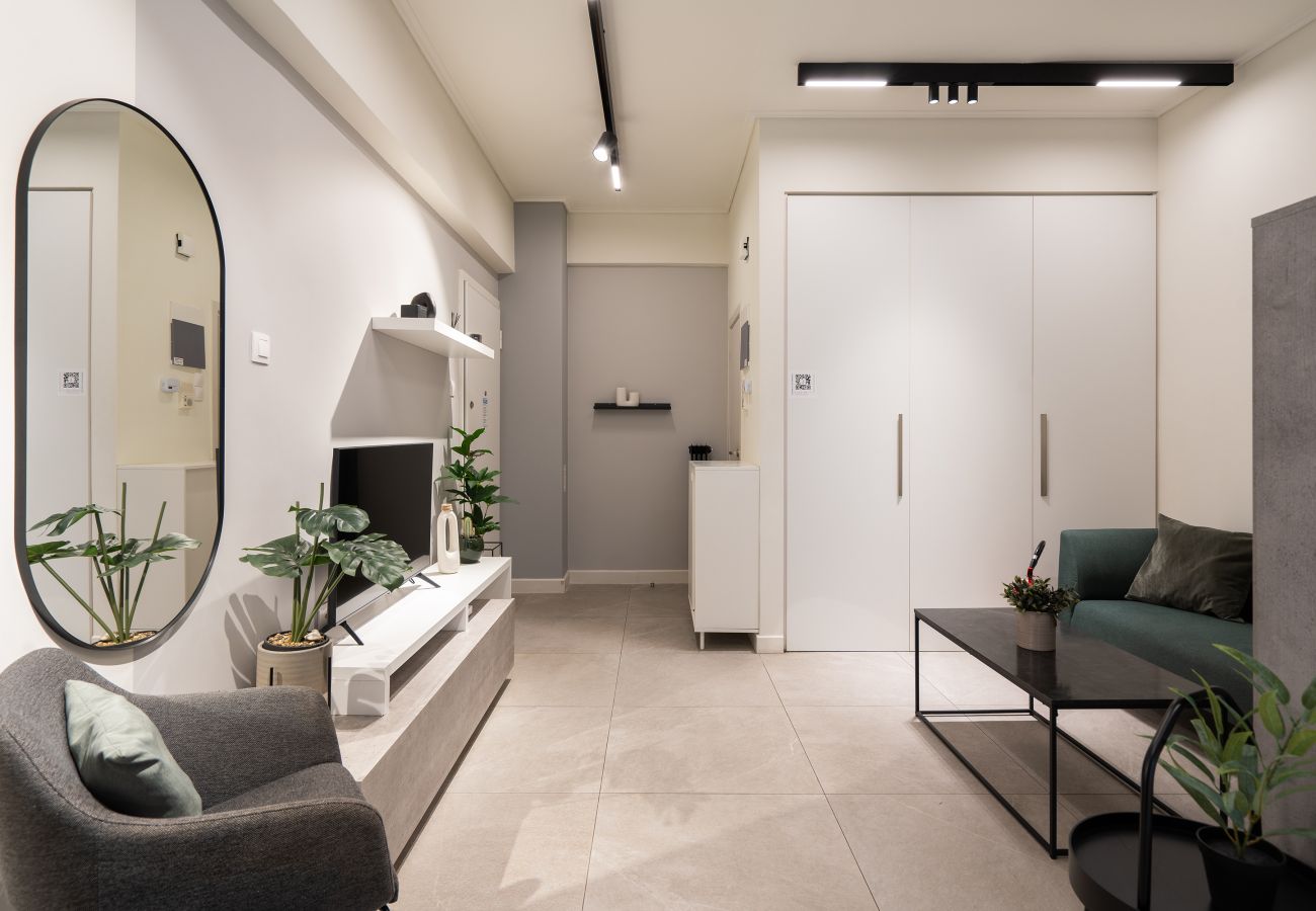 Studio in Athens - Modern Studio Near the National Gallery in Athens.