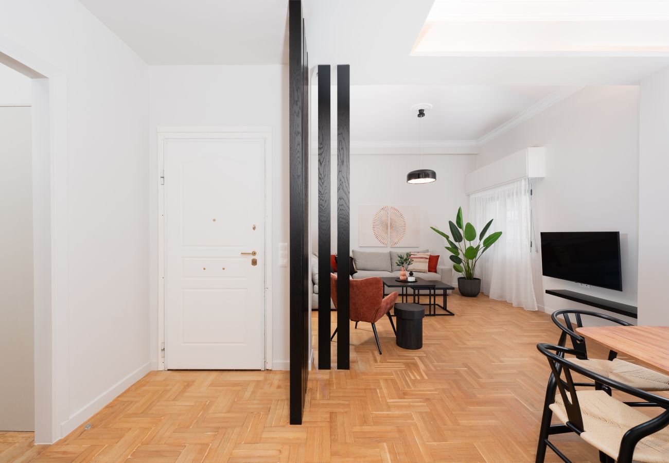 Apartment in Athens - Spacious & Stylish Athens Apartment, 5min to Metro