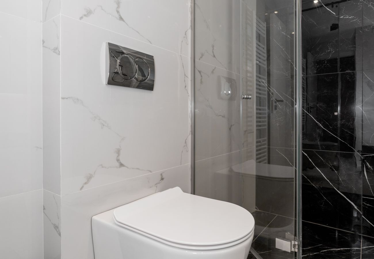 Apartment in Athens - Spacious & Stylish Athens Apartment, 5min to Metro