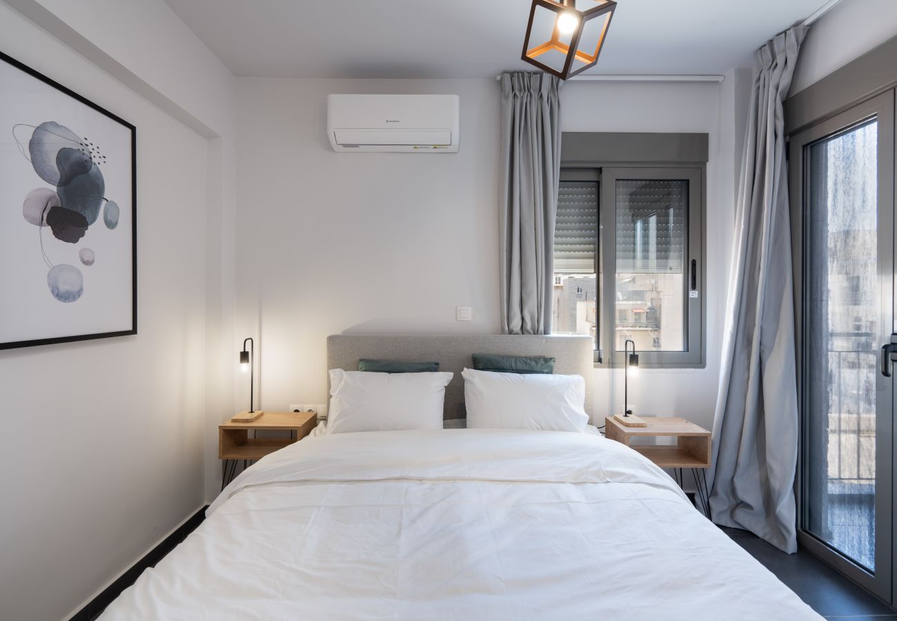 Apartment in Athens - Urban City Penthouse with Large Terrace