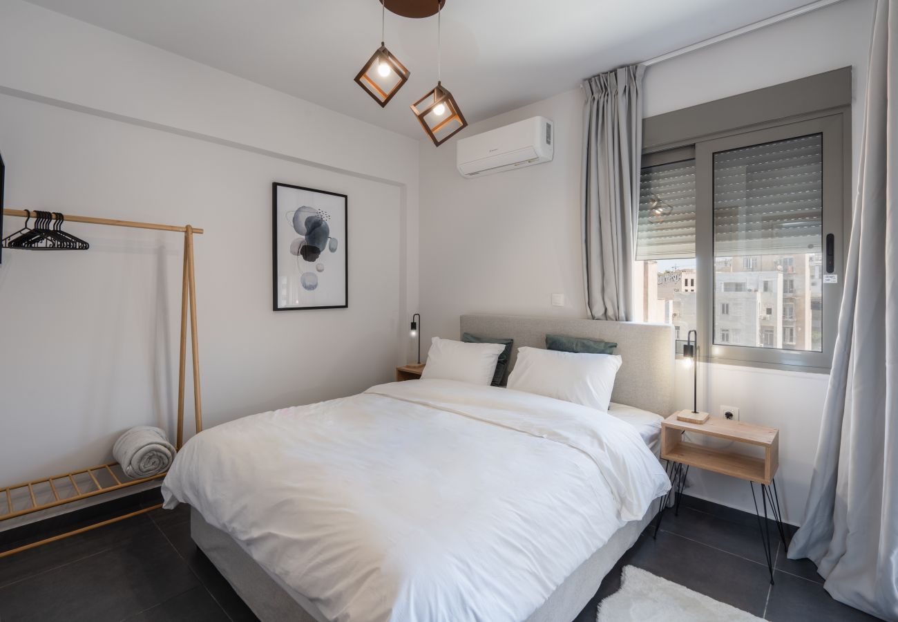 Apartment in Athens - Urban City Penthouse with Large Terrace