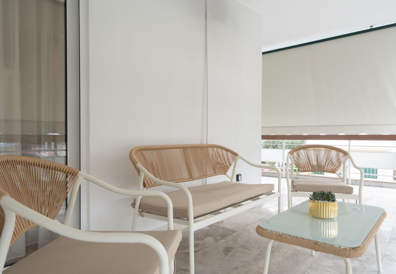Apartment in Chalandri - Upscale Apartment in Chalandri with Large Terrace