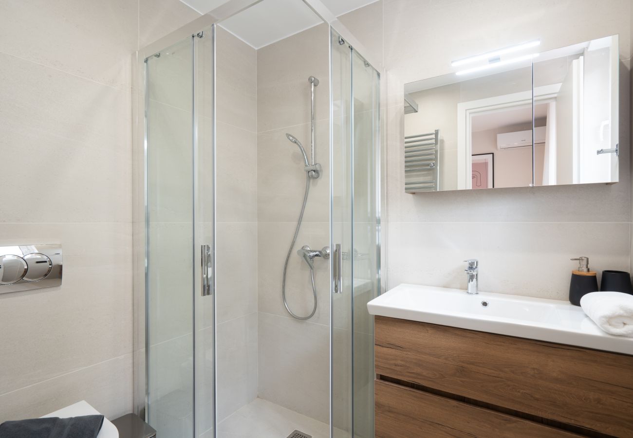 Apartment in Chalandri - Upscale Apartment in Chalandri with Large Terrace