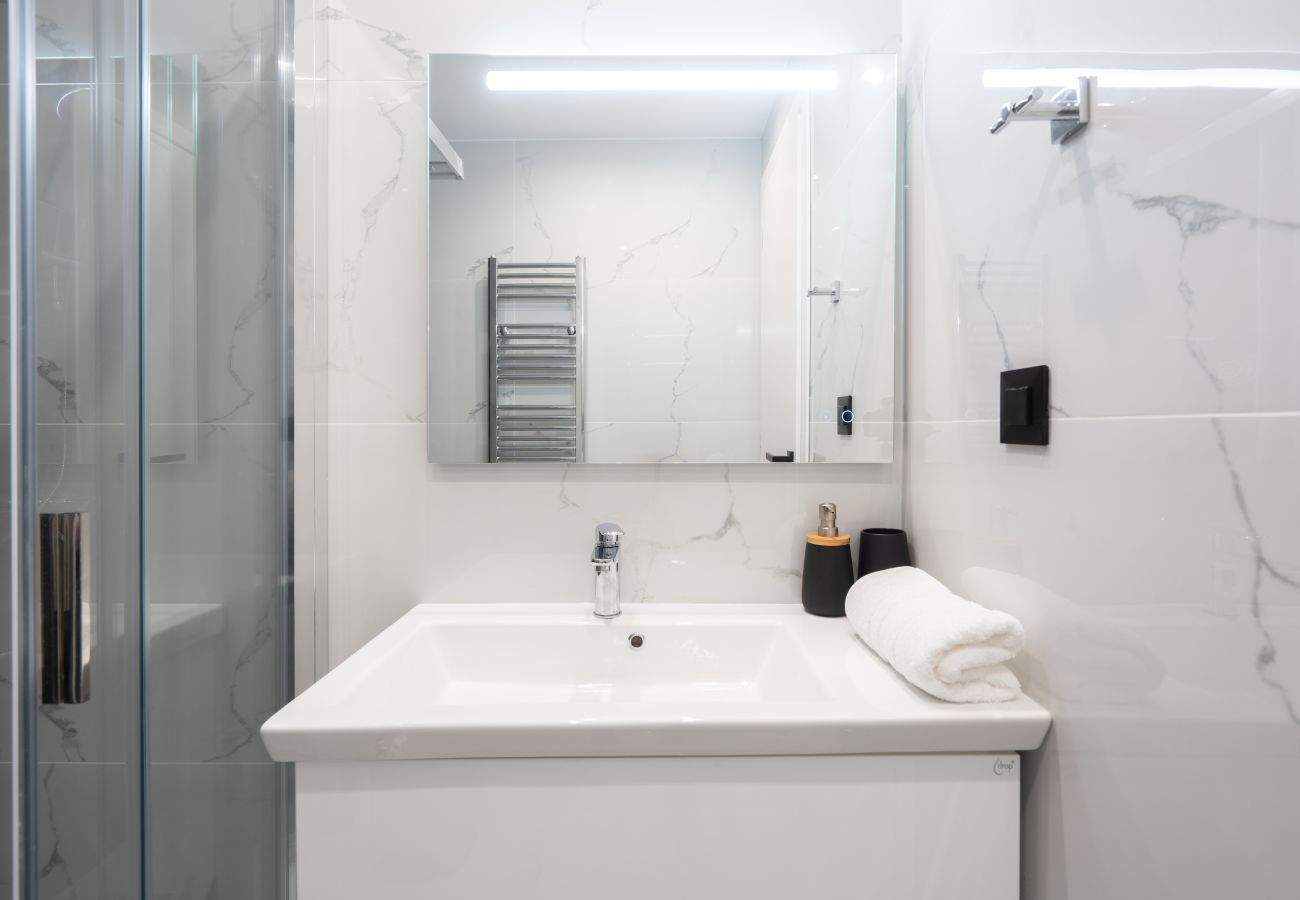 Apartment in Chalandri - Upscale Apartment in Chalandri with Large Terrace