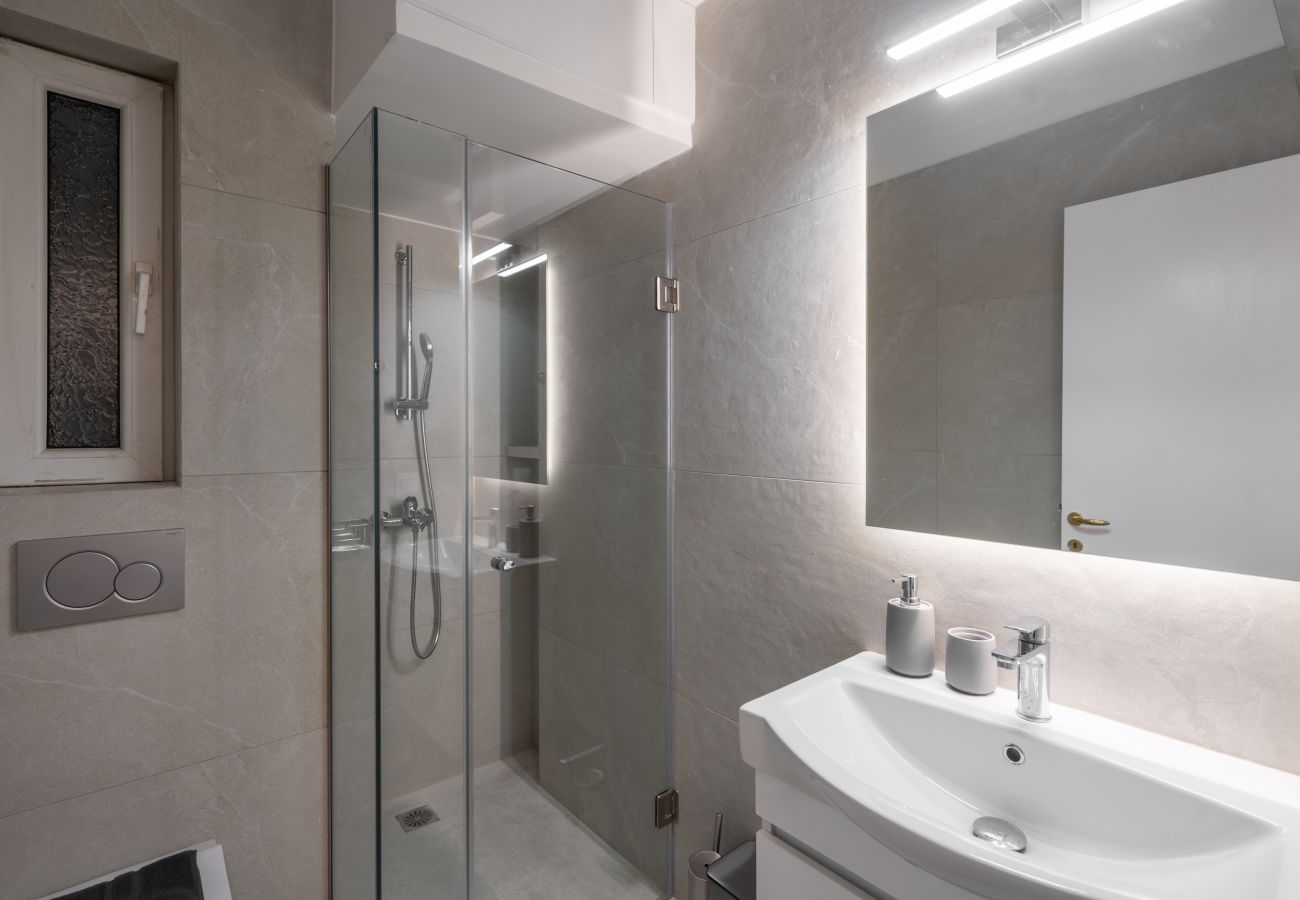 Apartment in Athens - Modern Apartment in Athens with Balcony