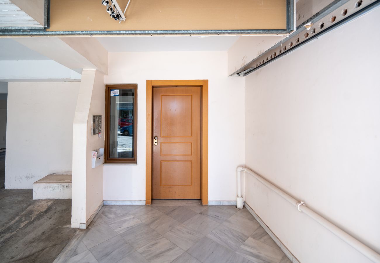 Apartment in Athens - Modern Apartment in Athens with Balcony
