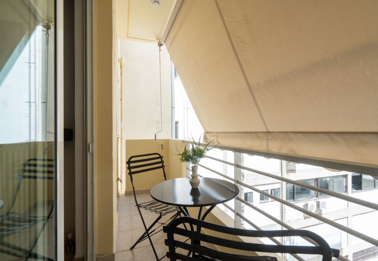 Apartment in Athens - Modern Apartment in Athens with Balcony