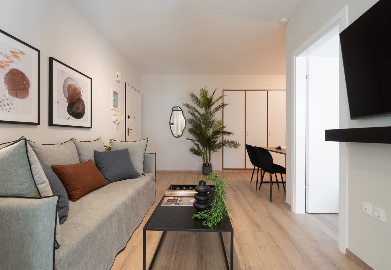 Apartment in Athens - Modern Apartment in Athens with Balcony