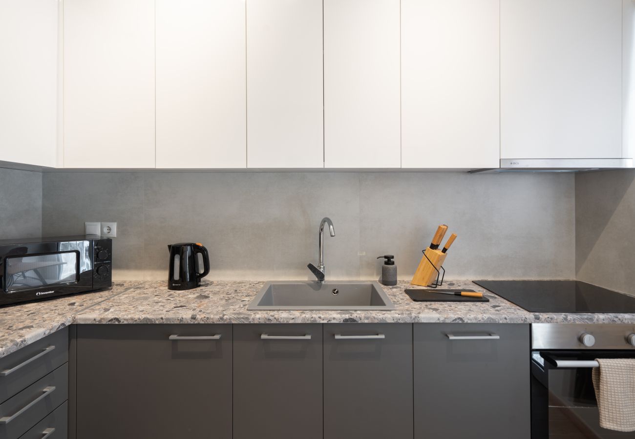 Apartment in Piraeus - Classic Apartment in Piraeus, walk in Port.