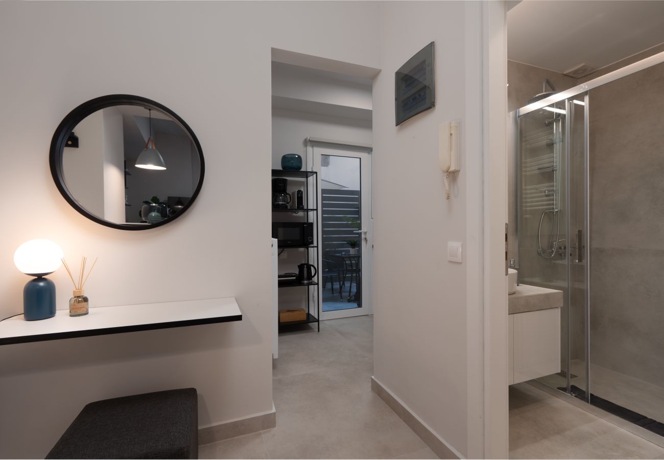 Studio in Athens - Aminandrou 18 Studio Level -1