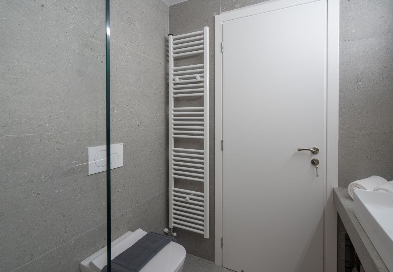 Studio in Athens - Silk Athens | Urban Suite with balcony, Gym & Pool