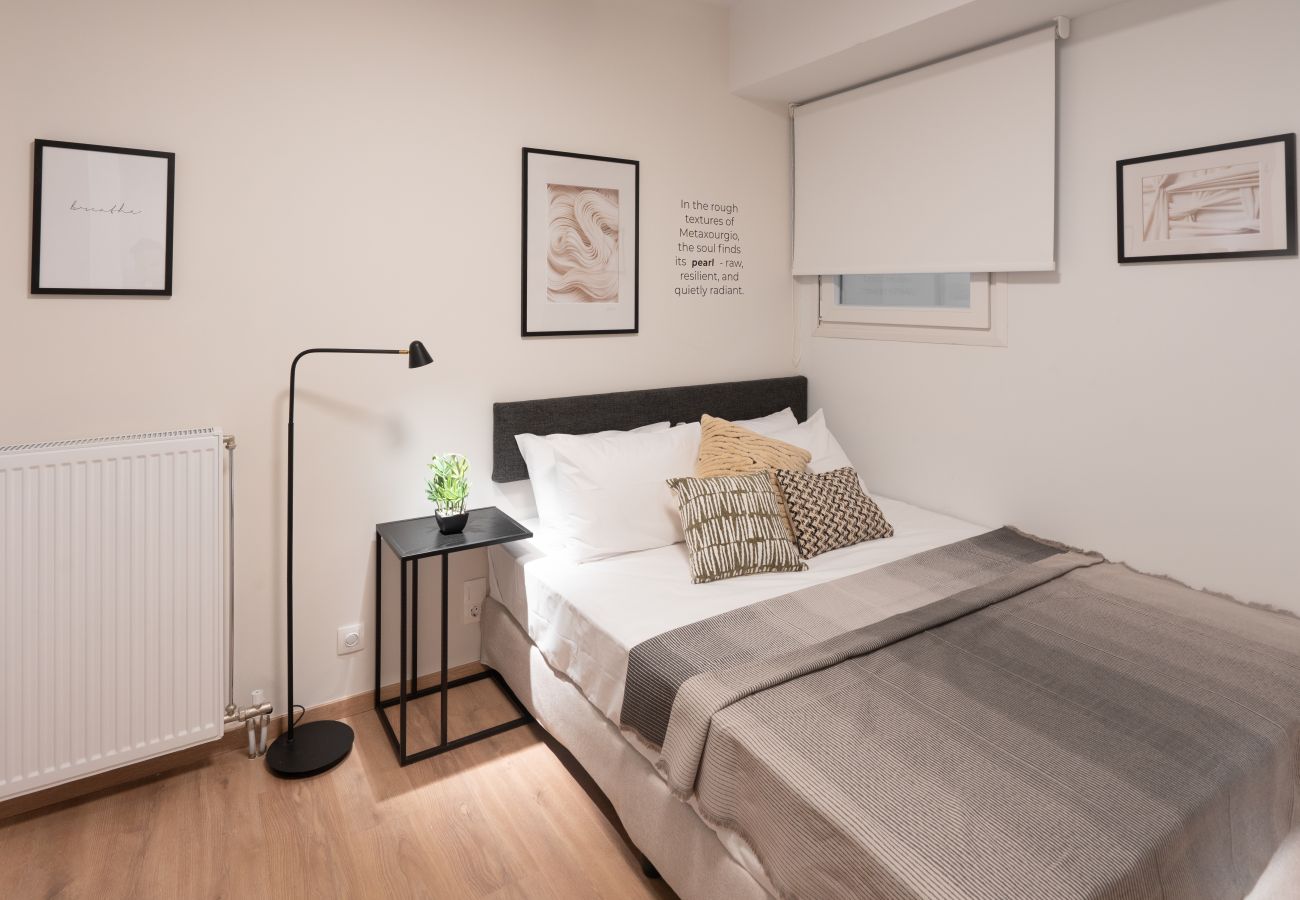 Studio in Athens - Silk Athens | Mini suite with Gym, Laundry & Pool