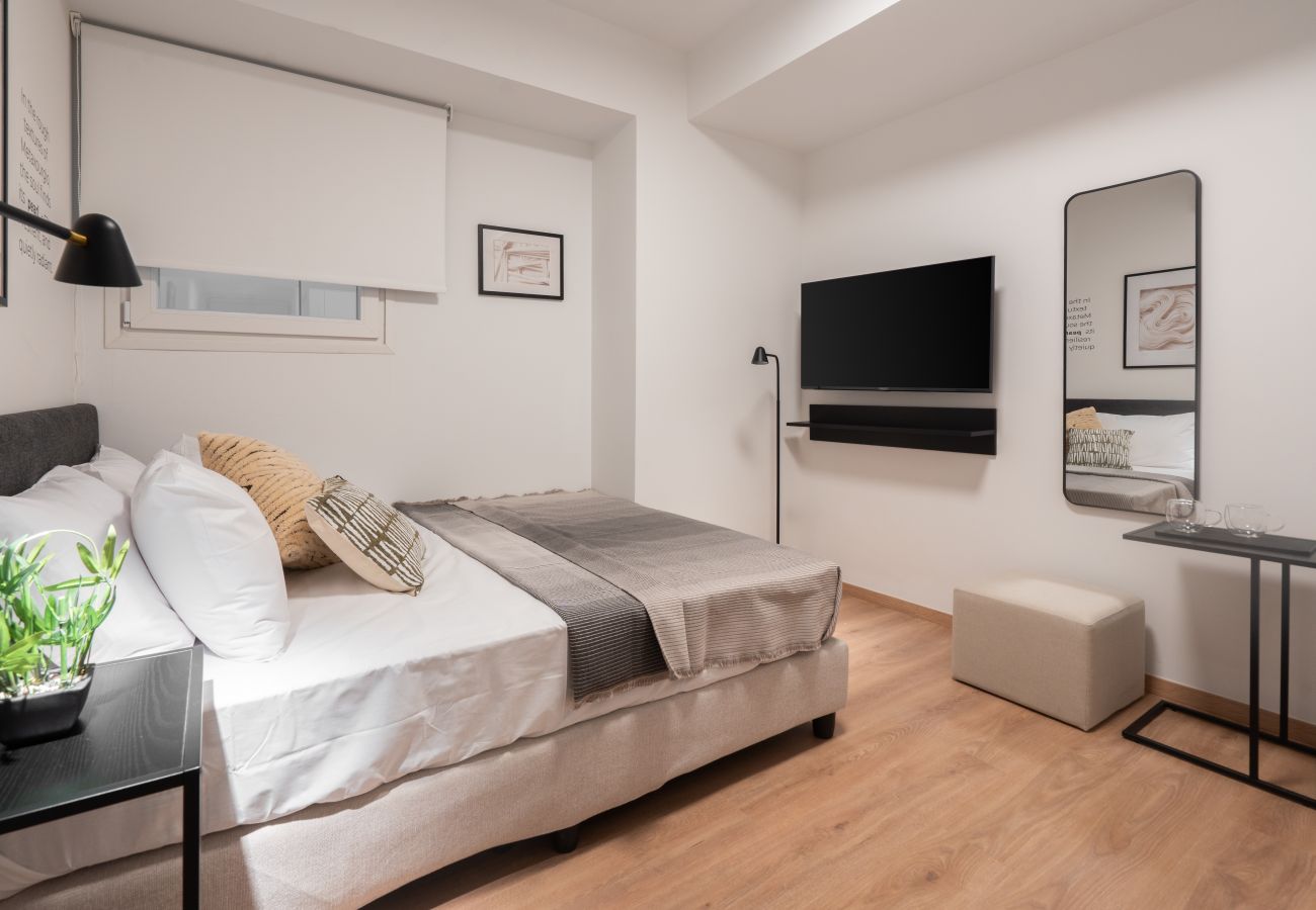 Studio in Athens - Silk Athens | Mini suite with Gym, Laundry & Pool