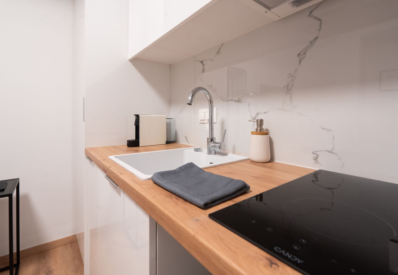 Studio in Athens - Silk Athens | Mini suite with Gym, Laundry & Pool