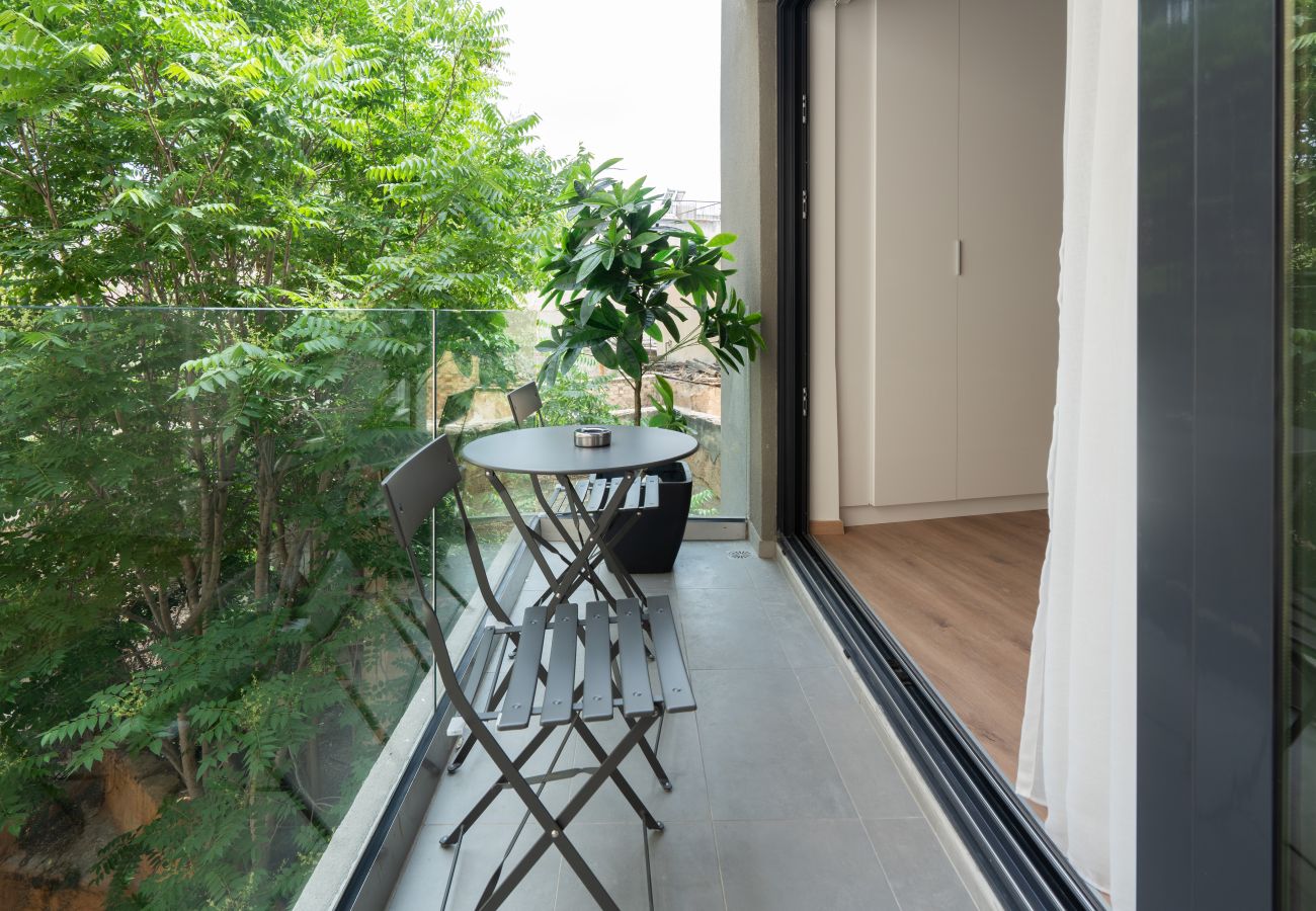 Studio in Athens - Silk Athens | City Suite with Balcony, Gym & Pool