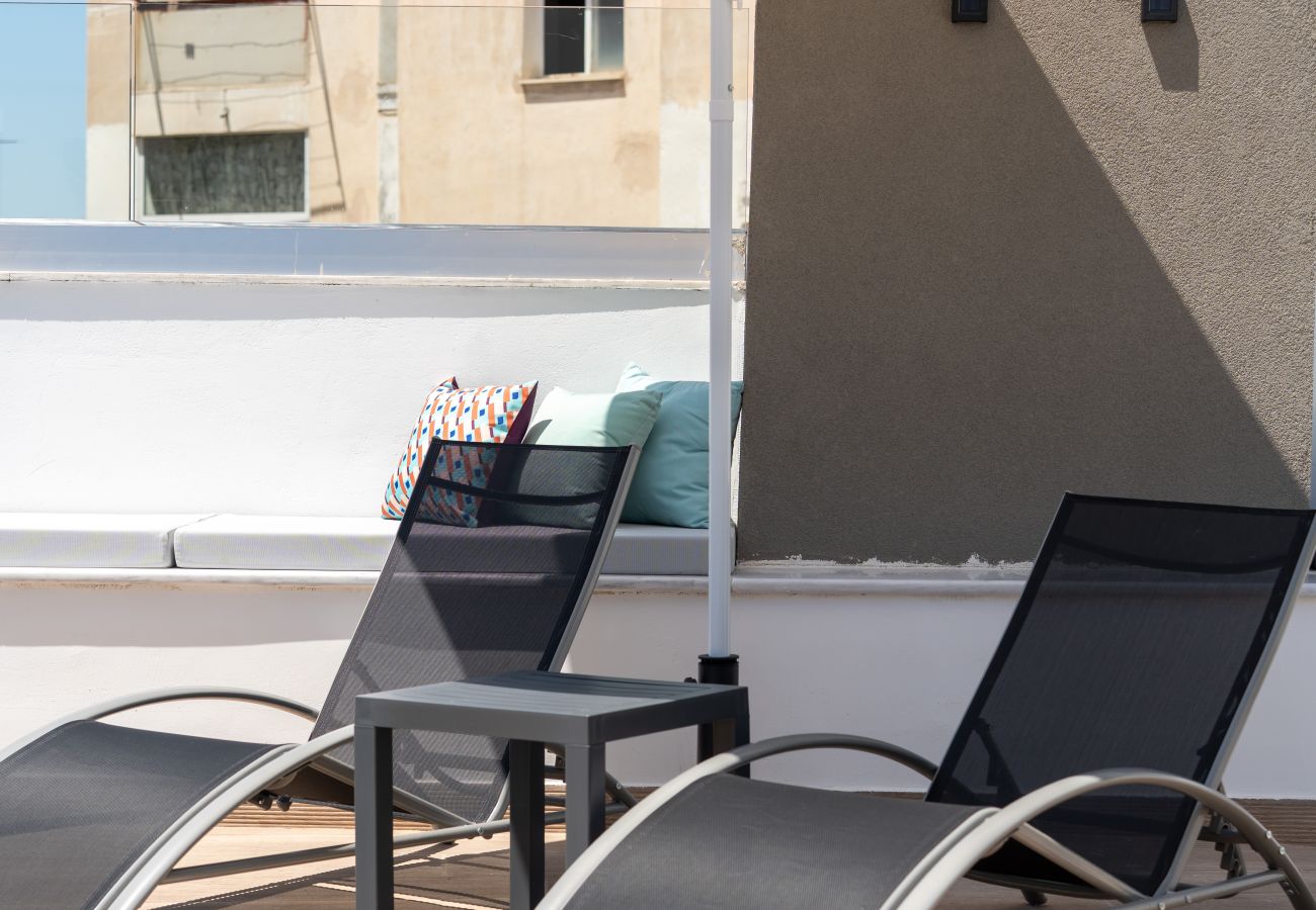 Apartment in Athens - Silk Athens | Urban Loft with Gym, Laundry & Pool