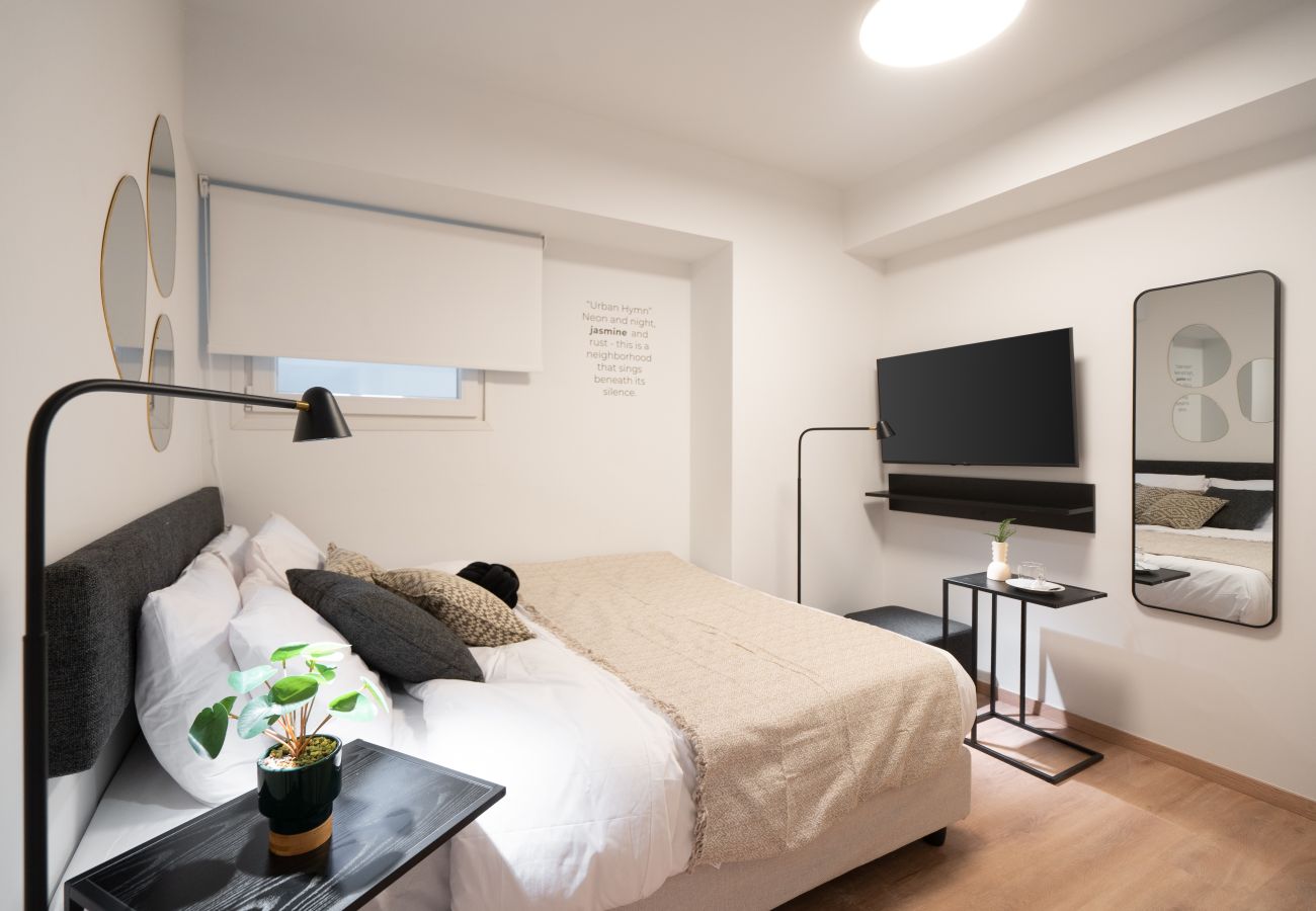 Studio in Athens - Silk Athens | Smart Studio w/ Gym, Laundry & Pool