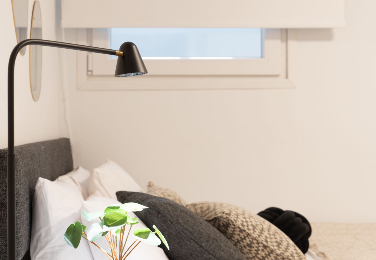 Studio in Athens - Silk Athens | Smart Studio w/ Gym, Laundry & Pool