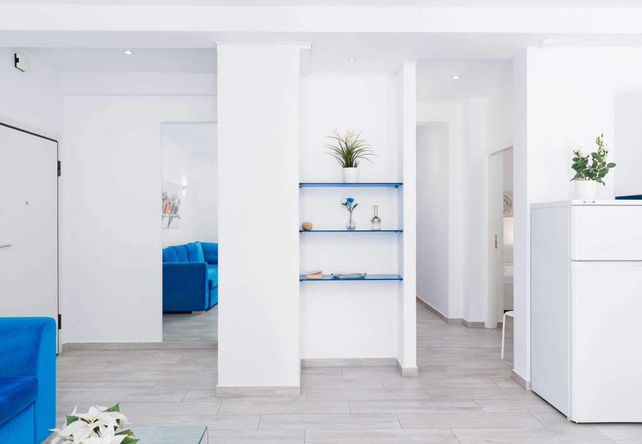 Apartment in Athens - Modern & Central Apartment in Athens with Wifi