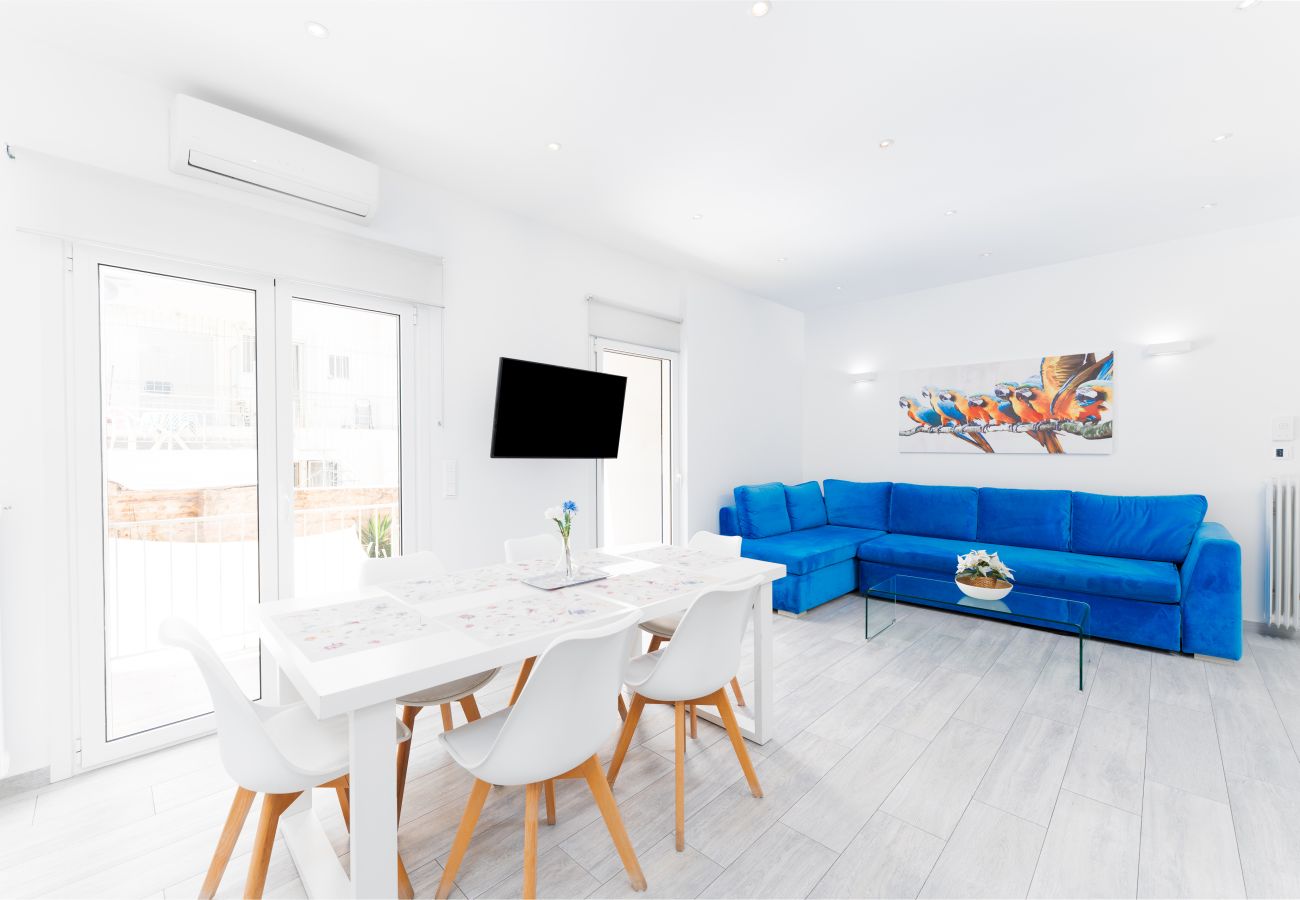 Apartment in Athens - Modern & Central Apartment in Athens with Wifi