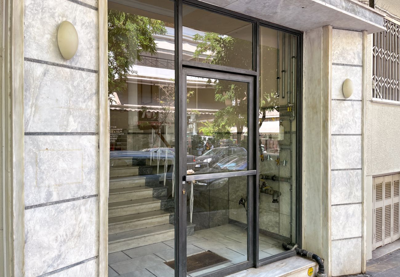 Apartment in Athens - Modern & Central Apartment in Athens with Wifi