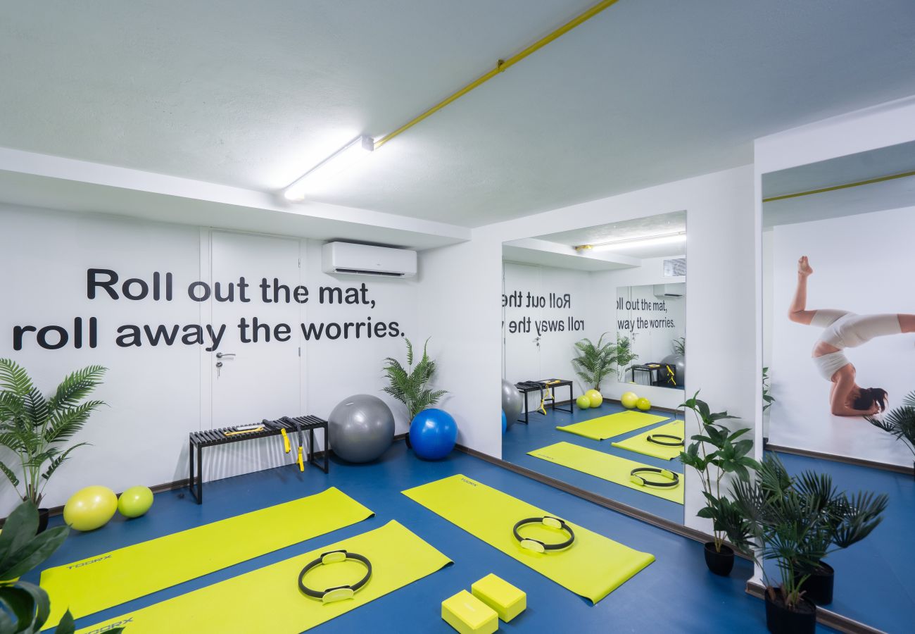 Studio in Athens - Silk Athens | Deluxe apartment w/Gym & Pool            
