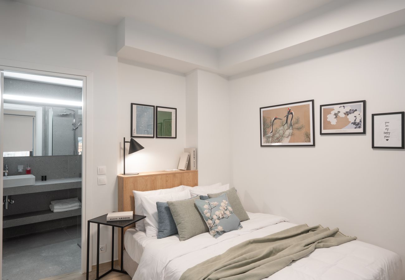 Studio in Athens - Silk Athens | Luxury Suite w/terrace and Jacuzzi
