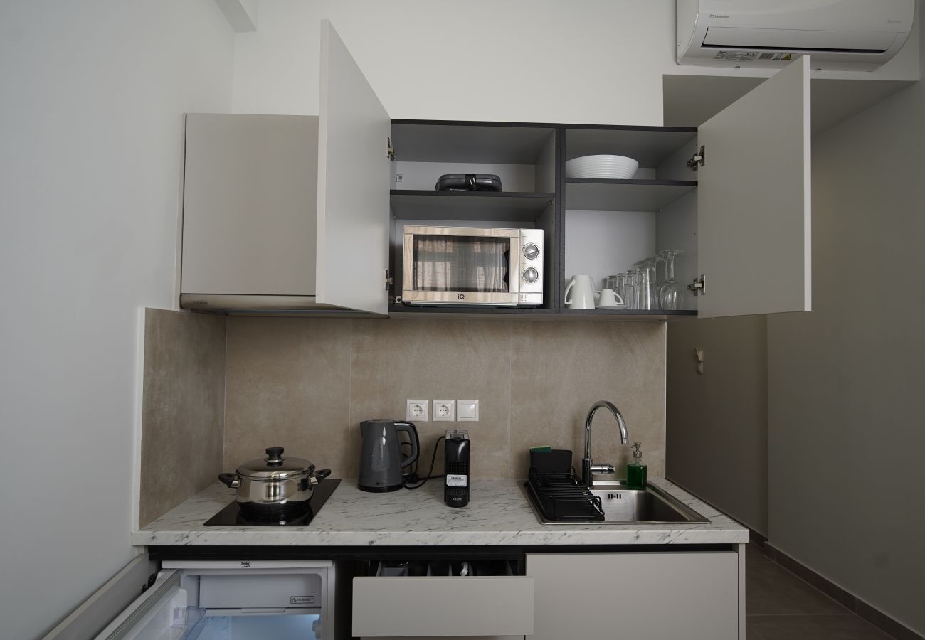 Studio in Athens - Iris - Cosy Studio with Balcony in Athens Center 