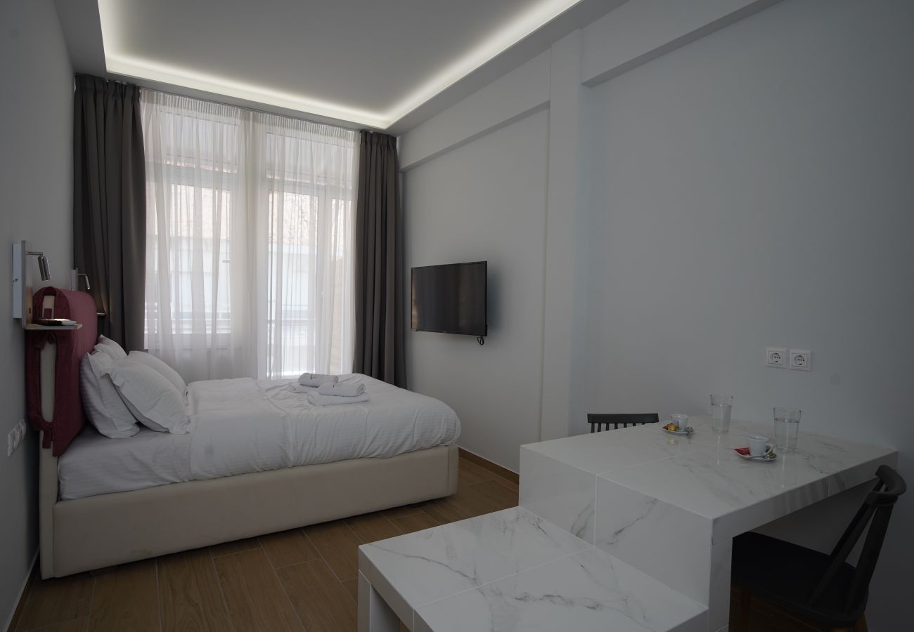 Studio in Athens - Lavender - Cosy Studio with Balcony in Athens Center
